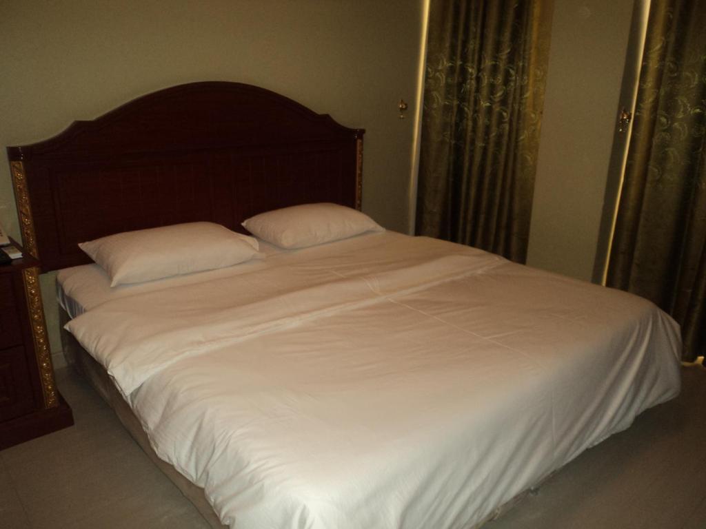 Taj Al Arab Hotel Al Burimi อัล บูรัยมิ ภายนอก รูปภาพ